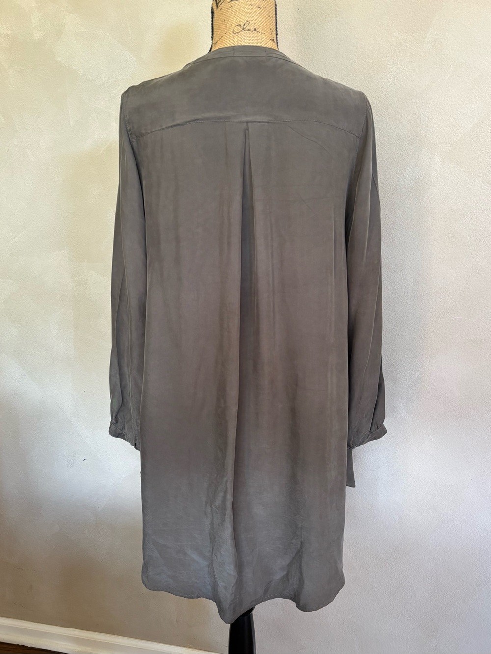 Ralston solid button front tunic top - Picture 3 of 6